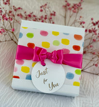 Load image into Gallery viewer, Floral Bliss