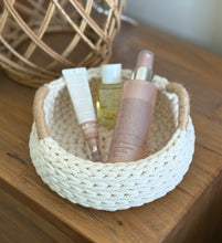 Load image into Gallery viewer, Crochet Storage Basket with Jute Handles
