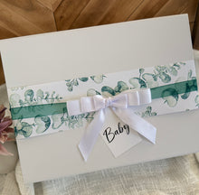 Load image into Gallery viewer, Bella Baby Gift Hamper