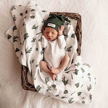 Load image into Gallery viewer, Snuggle Hunny Organic Muslin Wraps