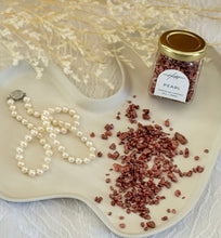 Load image into Gallery viewer, Scented Salt Crystals by Hunted Design Co - PEARL 60 g