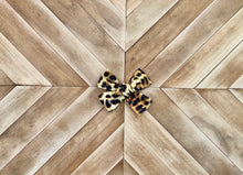 Load image into Gallery viewer, Pinwheel Bows By Hunted Design Co