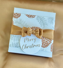 Load image into Gallery viewer, Seaside Escape