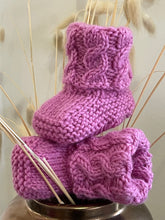 Load image into Gallery viewer, Handknitted Australian Wool Baby Booties