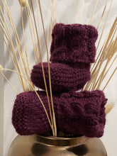 Load image into Gallery viewer, Handknitted Australian Wool Baby Booties