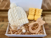 Load image into Gallery viewer, Heirloom Collection Baby Hamper