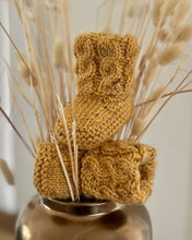 Load image into Gallery viewer, Handknitted Australian Wool Baby Booties