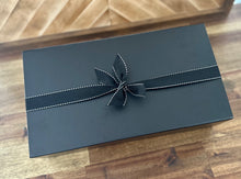 Load image into Gallery viewer, Fiesty & Spicy Gift Hamper