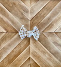 Load image into Gallery viewer, Knot Bows By Hunted Design Co