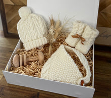 Load image into Gallery viewer, Heirloom Collection Baby Hamper