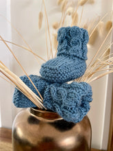 Load image into Gallery viewer, Handknitted Australian Wool Baby Booties