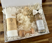 Load image into Gallery viewer, Maple Mummy Gift Hamper