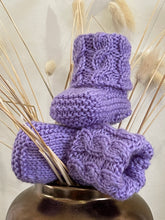 Load image into Gallery viewer, Handknitted Australian Wool Baby Booties