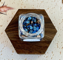 Load image into Gallery viewer, Scented Salt Crystals by Hunted Design Co - OCEAN 60 g
