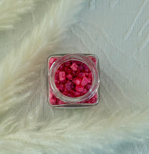 Load image into Gallery viewer, Scented Salt Crystals by Hunted Design Co - BERRY 60 g
