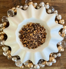 Load image into Gallery viewer, Scented Salt Crystals by Hunted Design Co - JINGLE 60 g
