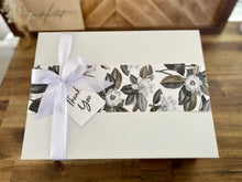 Load image into Gallery viewer, Simplicity Gift Hamper
